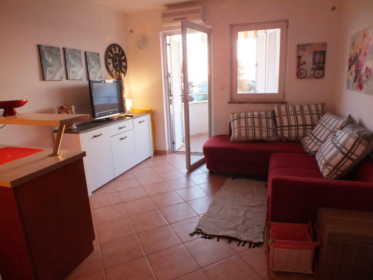 Apartment Jurja Povljana Luaran gambar